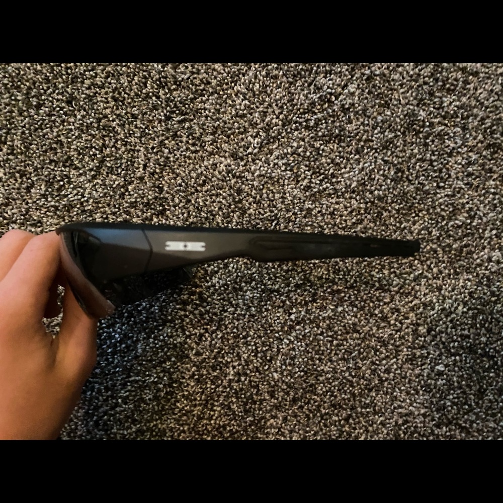 Sunglasses - Picture 3 of 3
